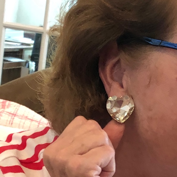 HUGE Lightweight Heart Earrings CZ NWT - Picture 4 of 4